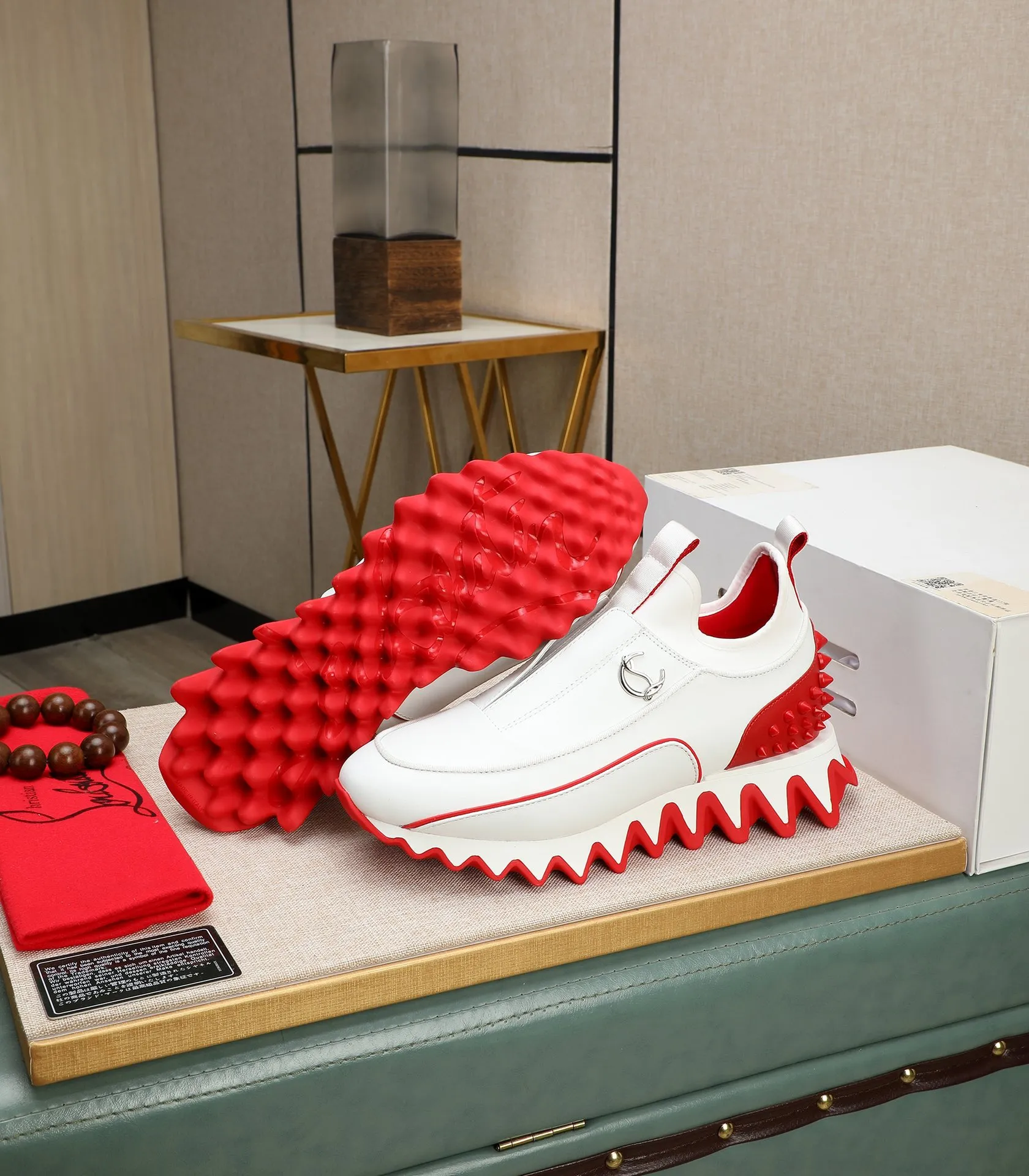 Men's shoes 💰700 (high-end goods) Christian Louboutin (CL red sole shoes) counter series, casual sneakers for couples 📢 📢 📢 Exclusive hot style release 🎈🎈💪 Movable latex feet 👻 Finished outsole line [Proud] 😝Male 38#-46, global supply 😝 [Top version]: Original imported genuine leather upper, top original leather lining, original molded TPU outsole, original 1:1 detail processing, original shoe last,